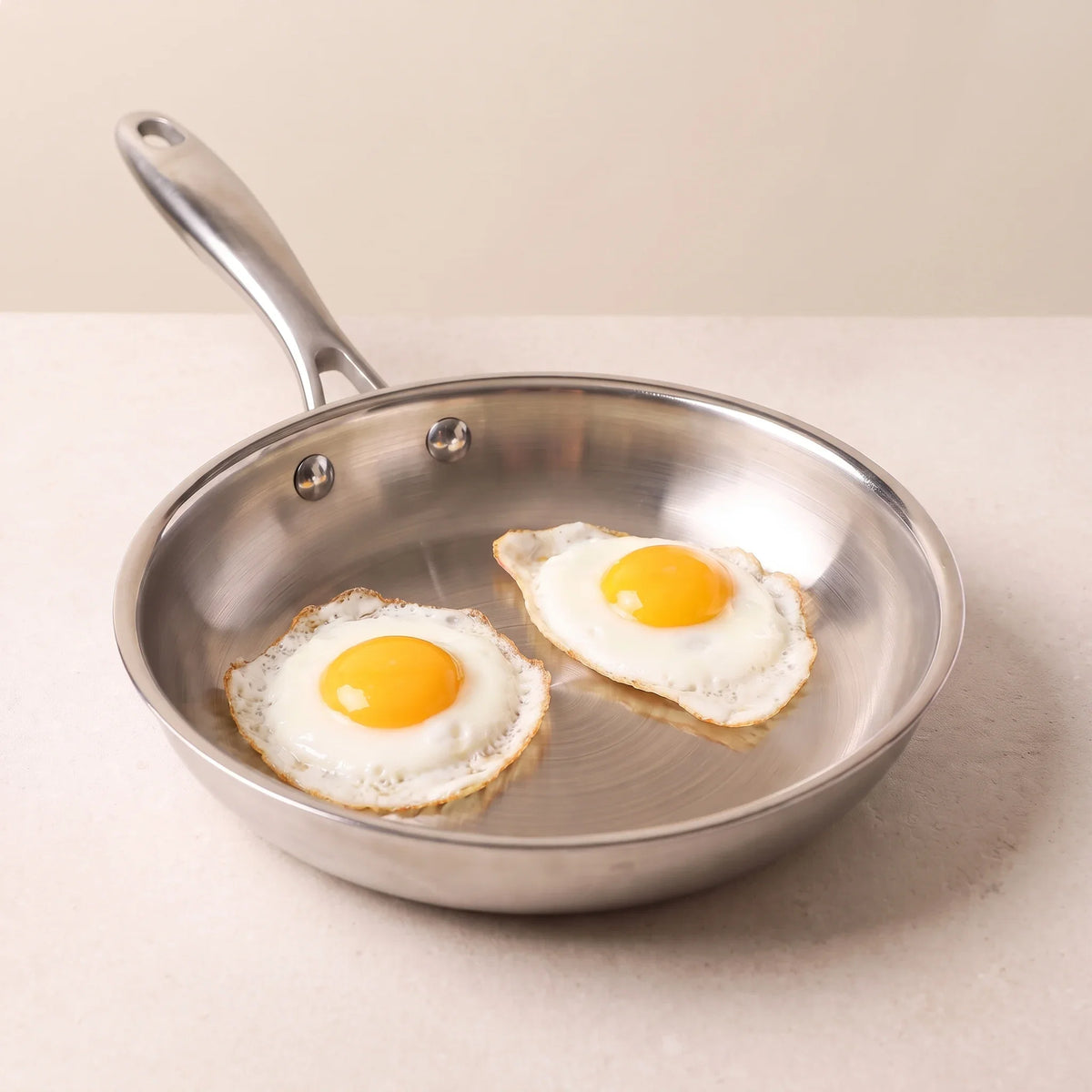 Los huevos fritos que se despegan solos